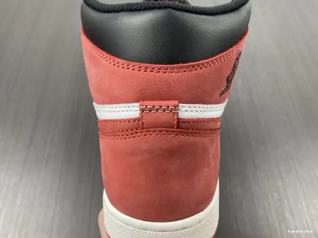 HYPE 'Track Jordan OG High Red' Air Retro 1 555088-112 0605